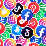Österreich setzt Social-Media-Verbot um schützt die Regierung Kinder – oder beschneidet sie die Meinungsfreiheit ALLER?